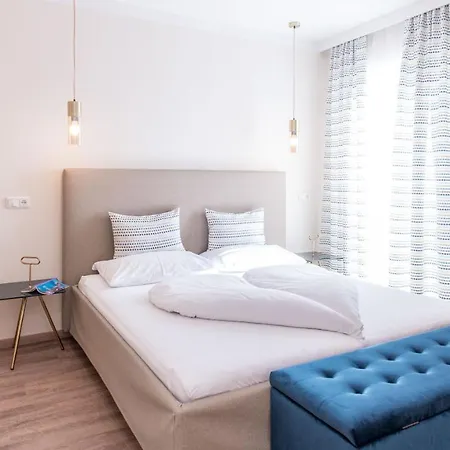 Hotel Garni Elisabeth 4*