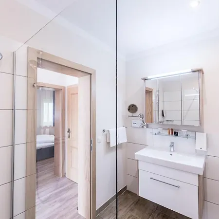 Garni Elisabeth 4* Pörtschach am Wörthersee