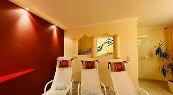 Hotel Garni Elisabeth 4*