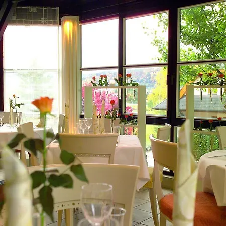 Hotel Garni Elisabeth Portschach am Woerthersee